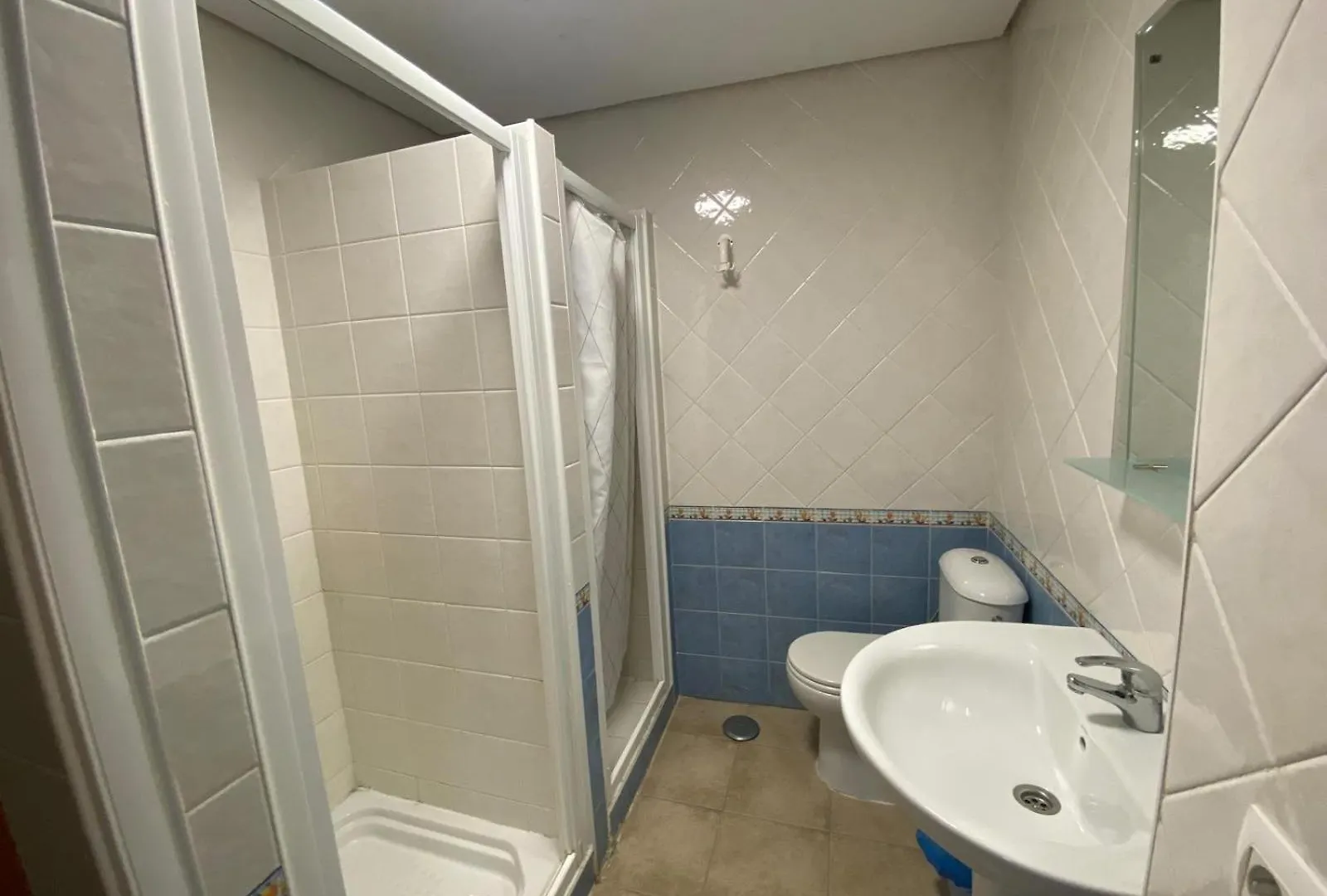 Tu Habitacion En Plaza Palillero Cadiz Homestay