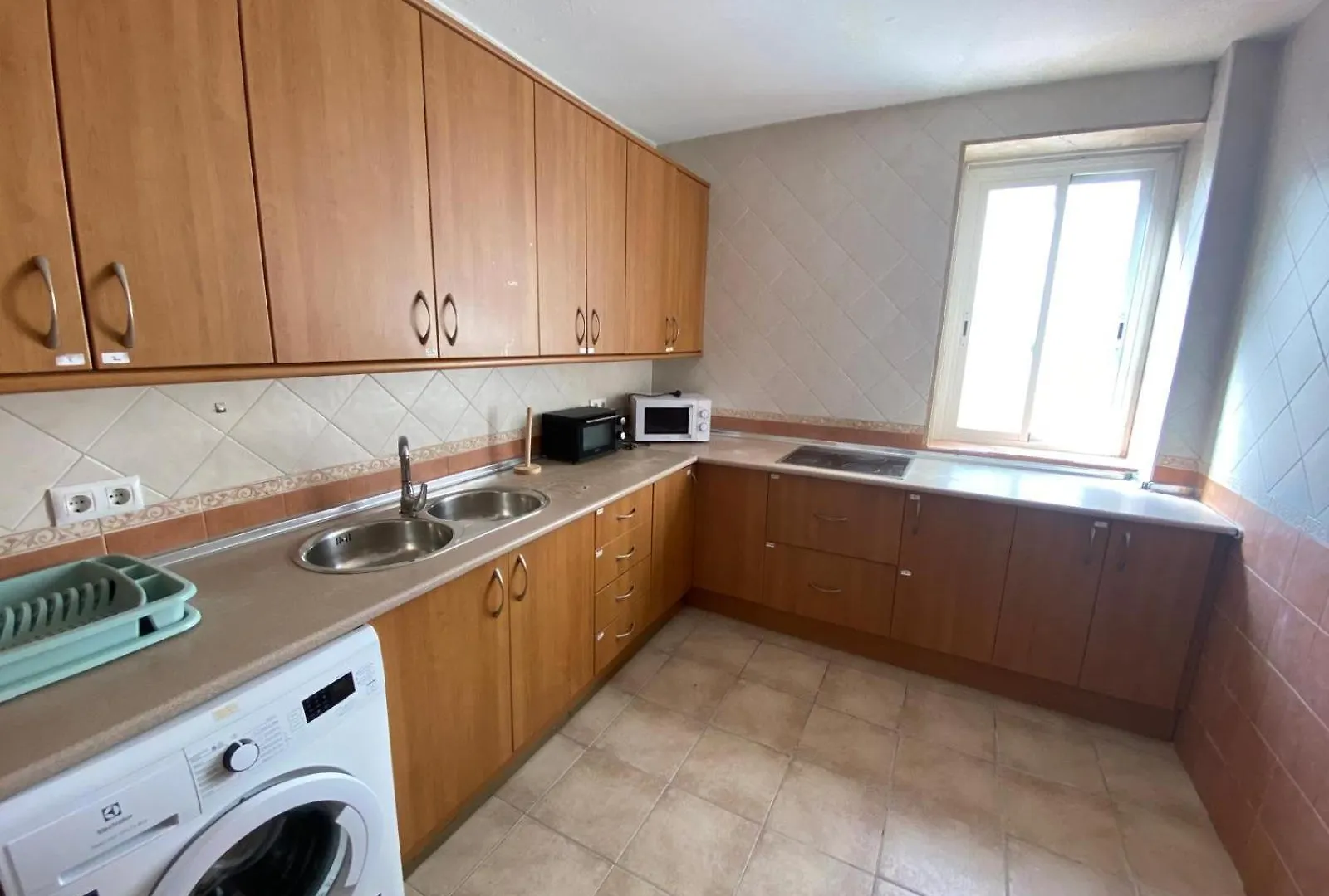 Homestay Tu Habitacion En Plaza Palillero Cadiz Spain