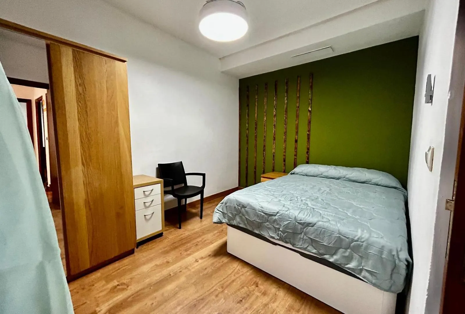 Tu Habitacion En Plaza Palillero Cádiz 0*,  Španělsko